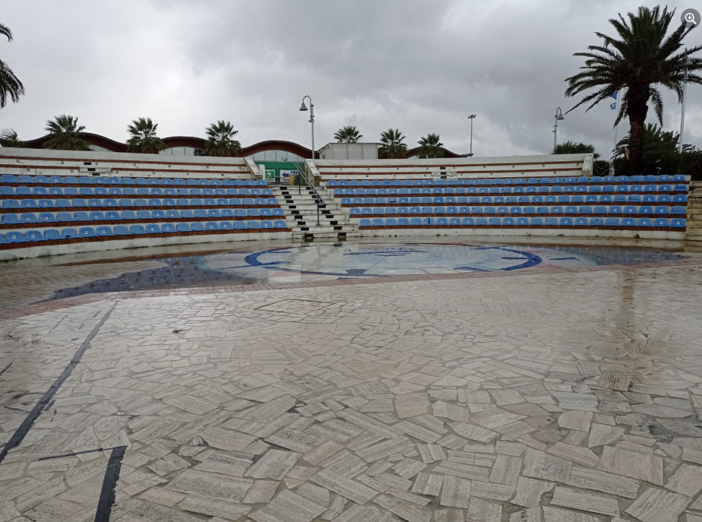 Pescara - porto turistico - anfiteatro